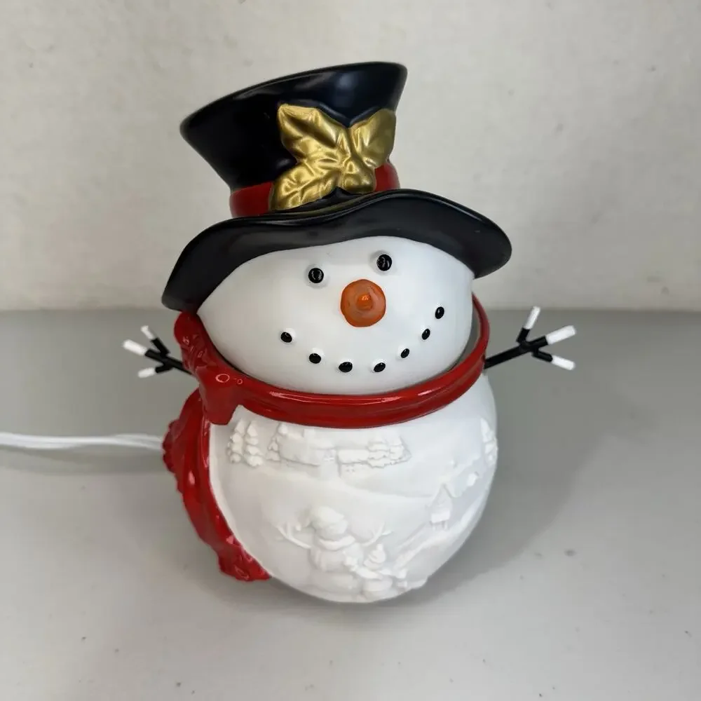 Scentsy Build A Snowman Christmas Holiday Light Warmer